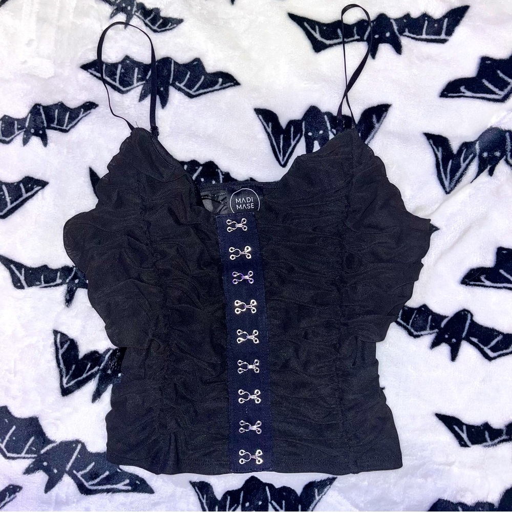 MADI MASE Hook & Eye Top